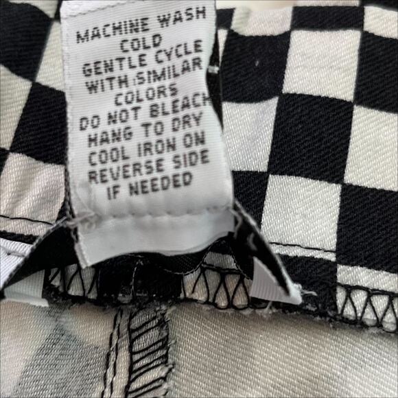 Rue 21 Plus Size Checkered Slim Fit Pants in Black/White Size 1X - Picture 10 of 10